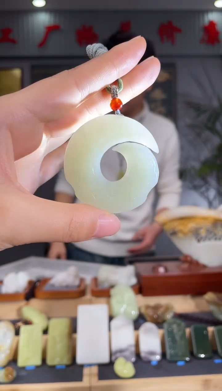 【闪购商品】和田玉颈饰未镶嵌拍一发一 多样性发货