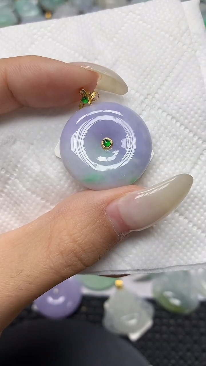 颈饰18K金镶嵌翡翠11111111111