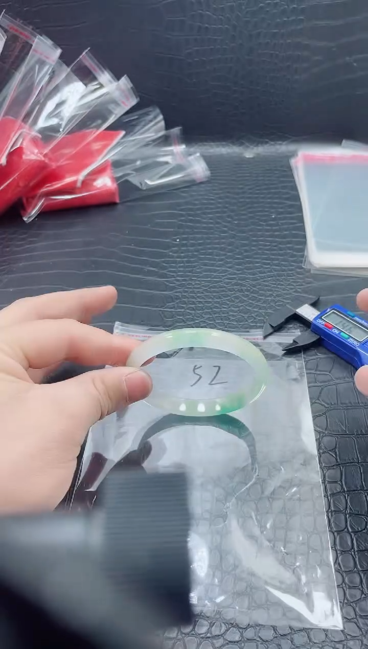 非金属无小哥52号手镯60.5圈口