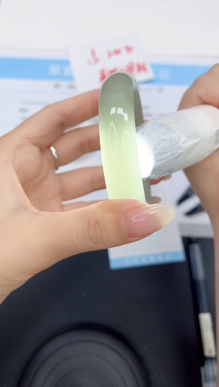 石英质玉手镯未镶嵌273-58