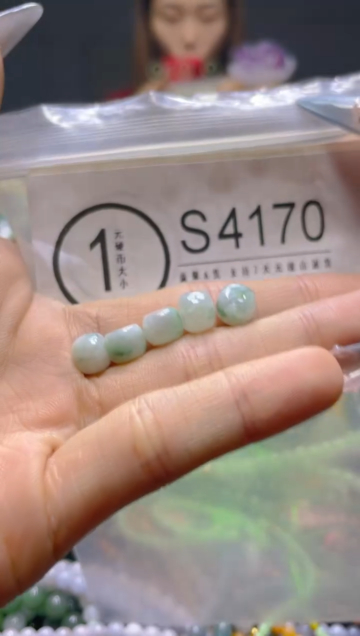 颈饰未镶嵌翡翠/S/翡翠A货，一件也是批发价