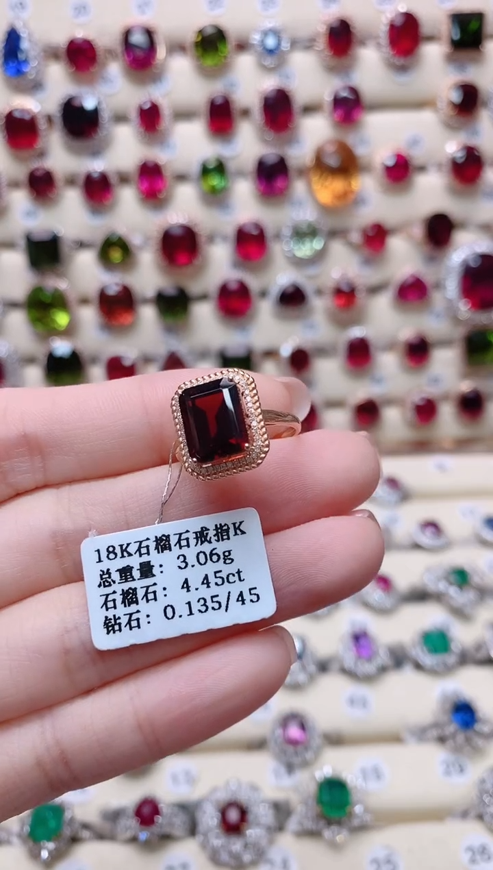 【闪购商品】石榴石18K金戒指18K金镶嵌1