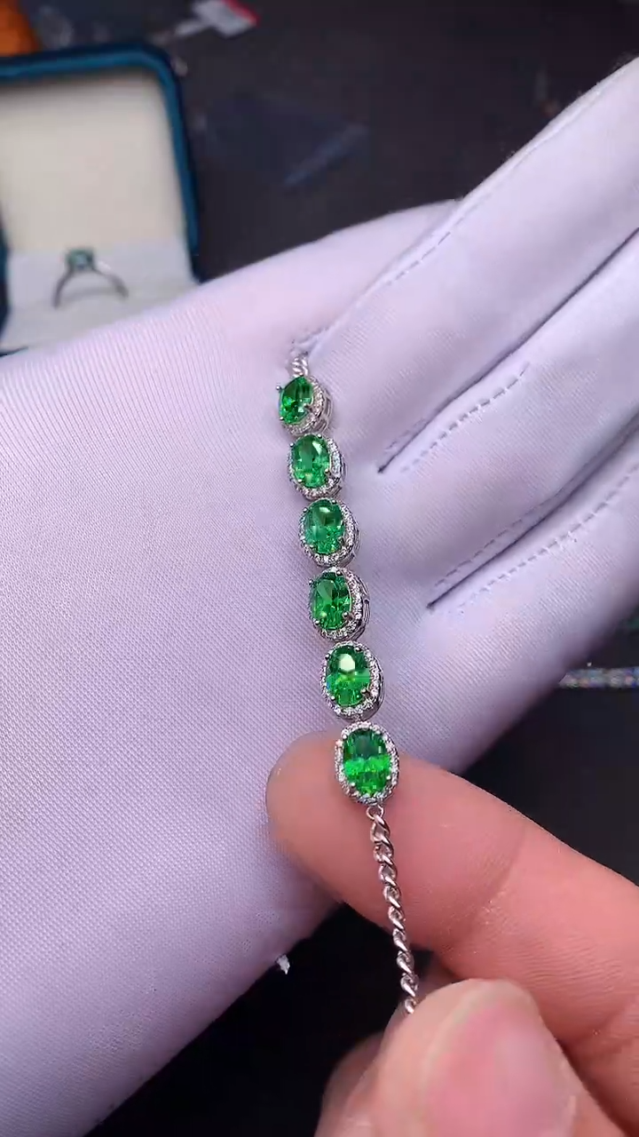 【闪购商品】石榴石手链银S925镶嵌·····