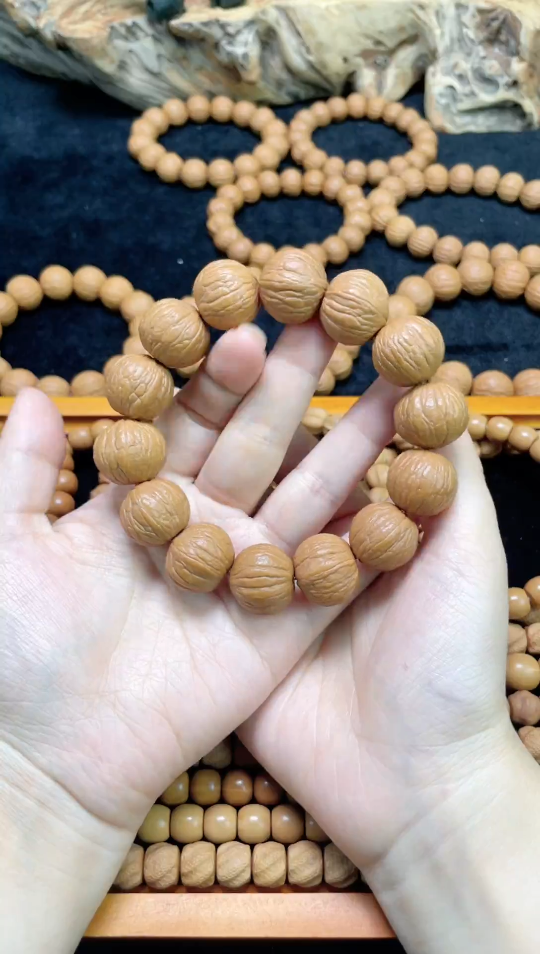 手串猴头核桃大聚宝盆