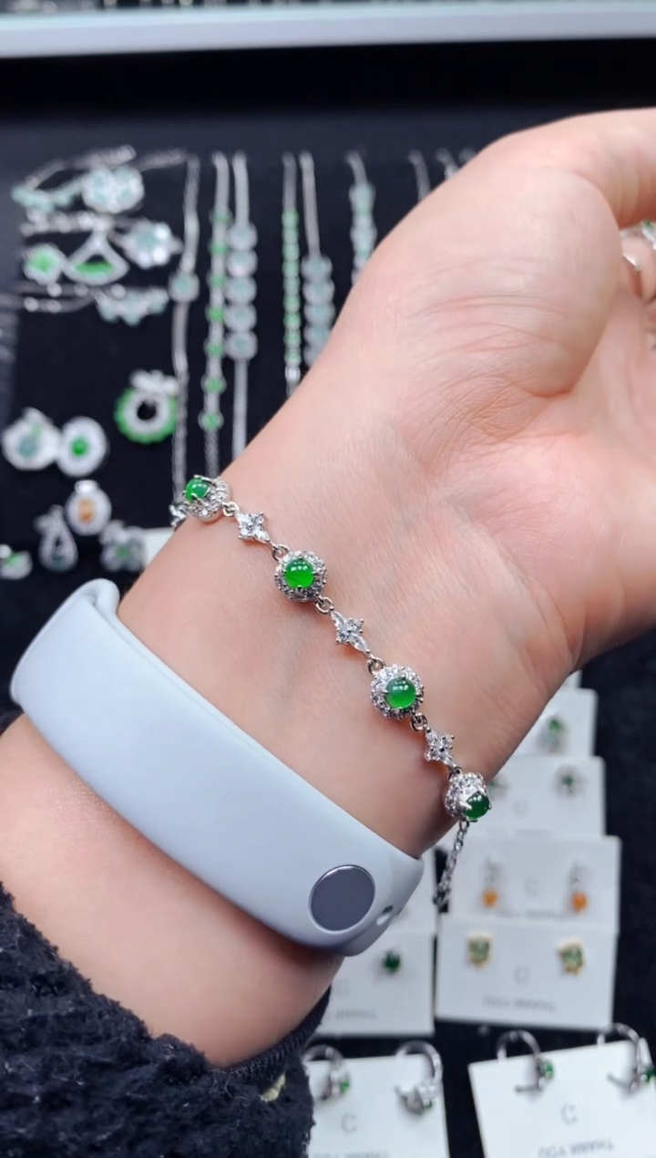 【闪购商品】翡翠手链银S925镶嵌1861