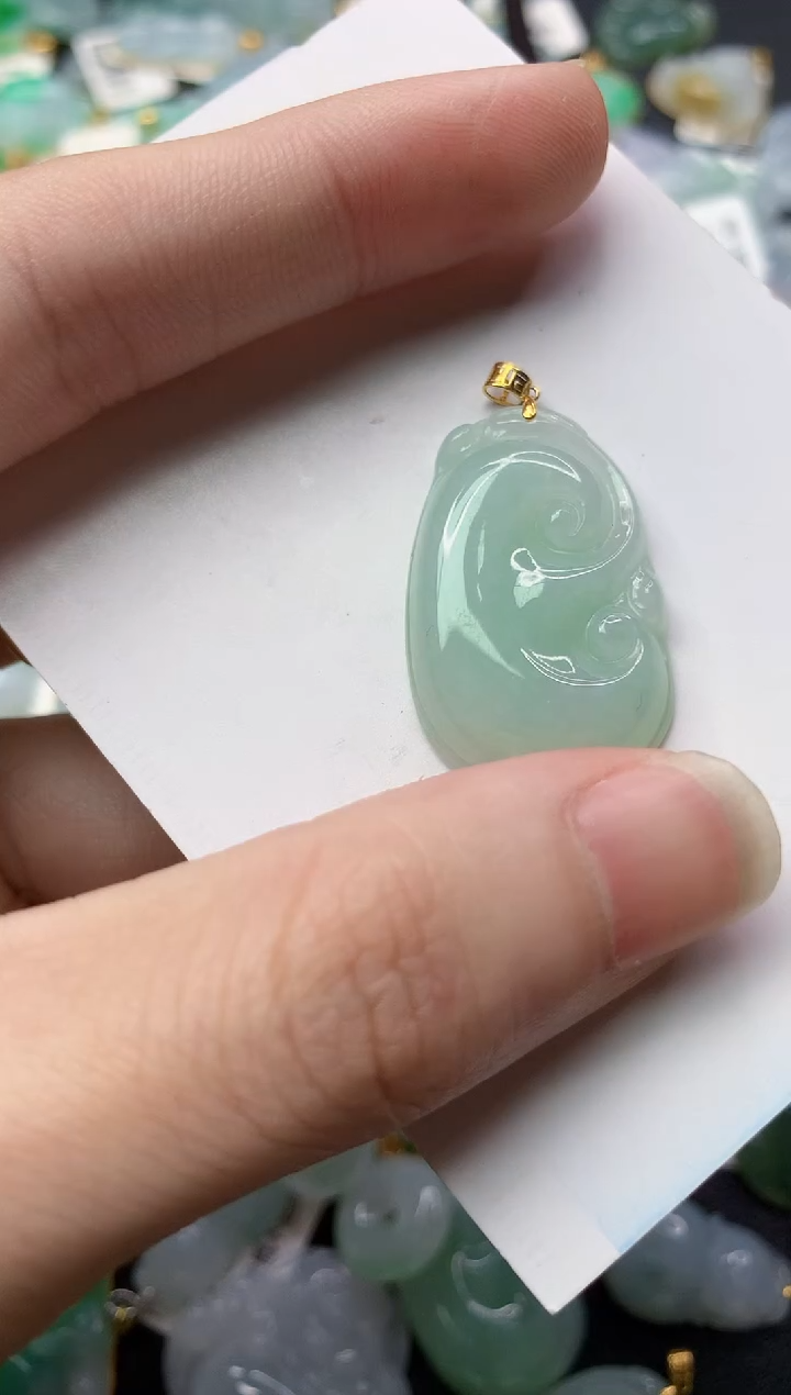 【闪购商品】翡翠颈饰18K金镶嵌6.........