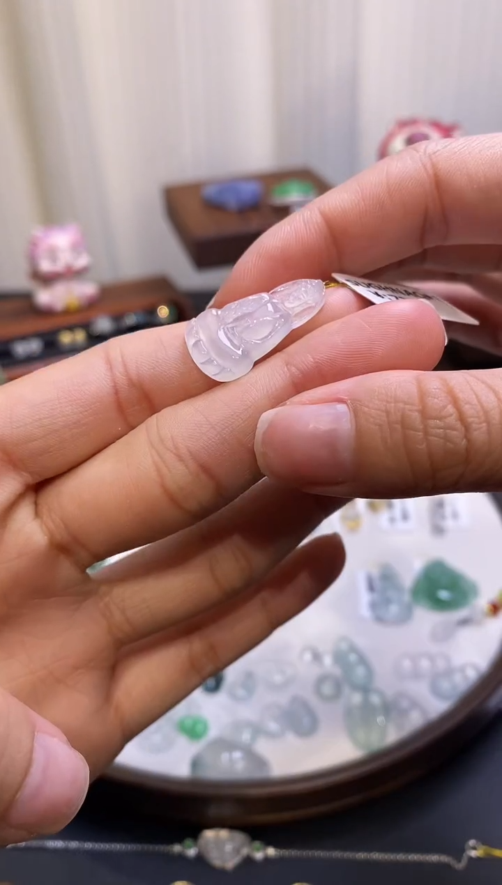 【闪购商品】翡翠颈饰未镶嵌观音