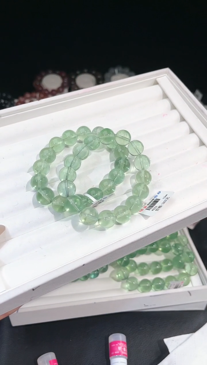 【闪购商品】萤石手链未镶嵌多样性发一绿萤石12mm