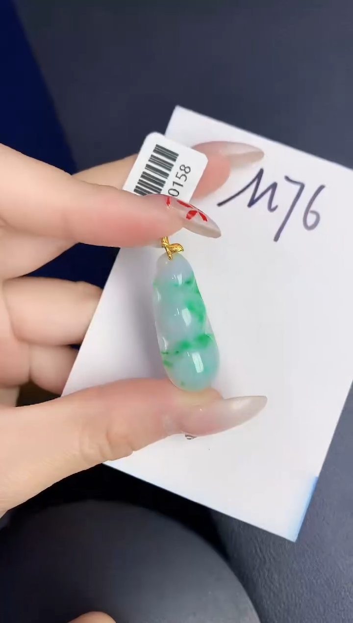 【闪购商品】翡翠颈饰18K金镶嵌0000000000