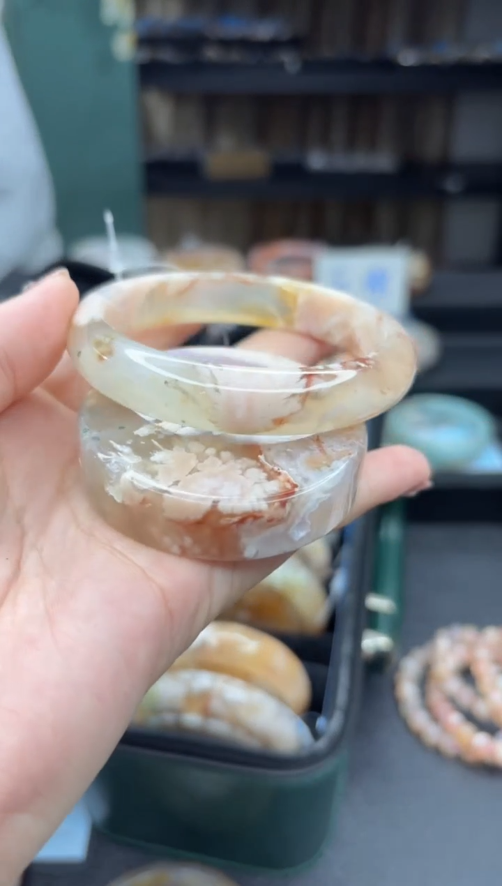 【闪购商品】石英质玉手镯未镶嵌891（59圈赠送镯心）