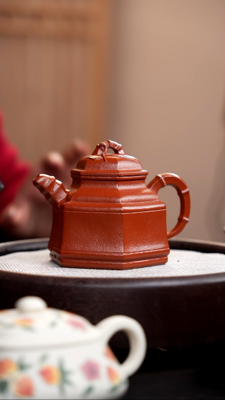 【闪购商品】紫砂茶壶粗砂大红袍六方竹鼎