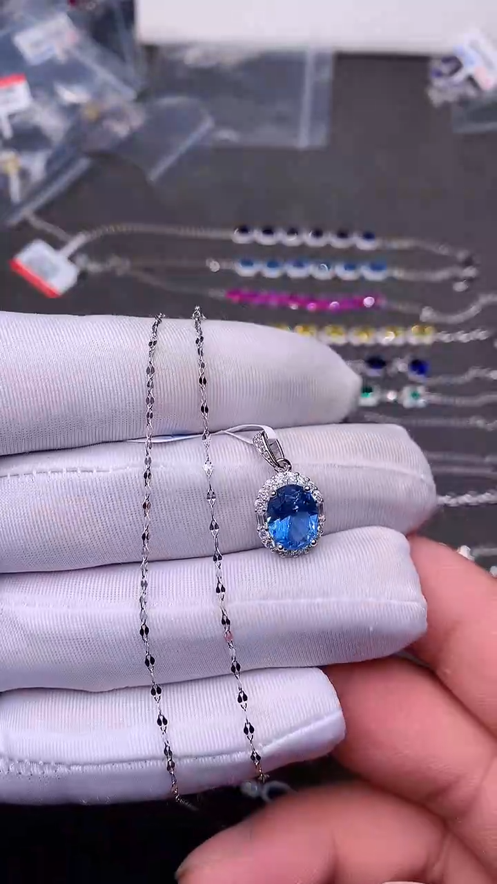 【闪购商品】海蓝宝石颈饰银S925镶嵌......