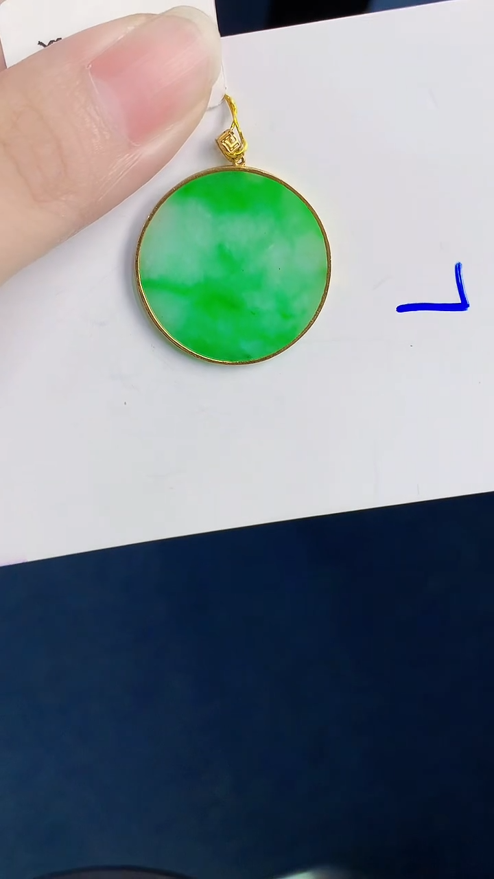 颈饰18K金镶嵌翡翠天然翡翠缅甸A货