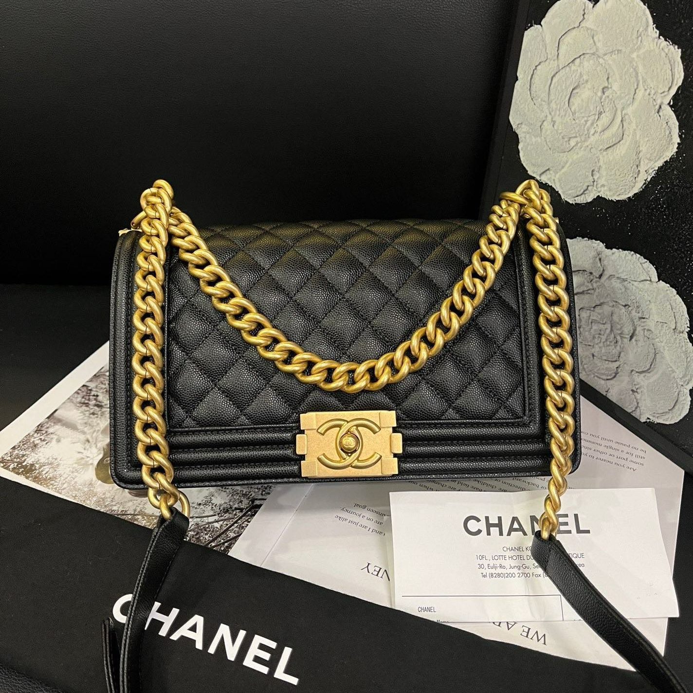 99新 Chanel/香奈儿 黑金芯片款中号leboy斜挎包B3580#闲置