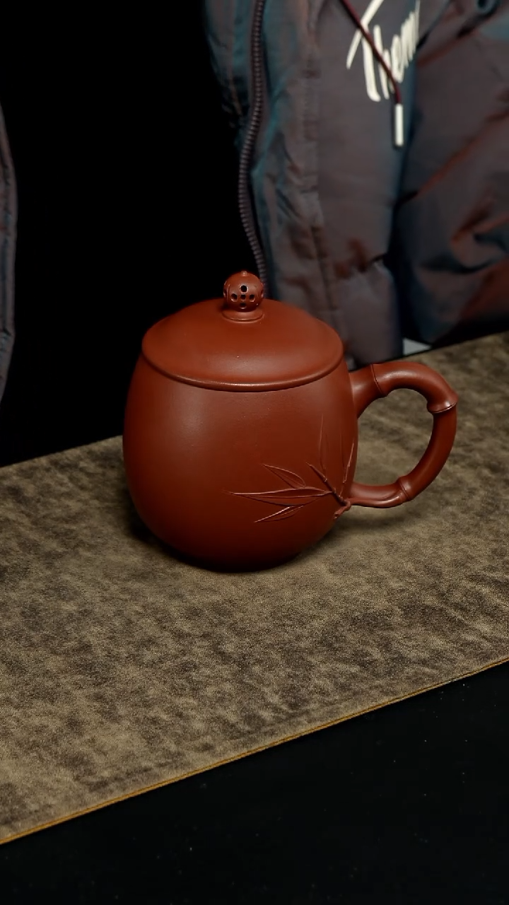 【闪购商品】紫砂茶杯紫泥 本色贴塑 竹叶款竹把盖杯