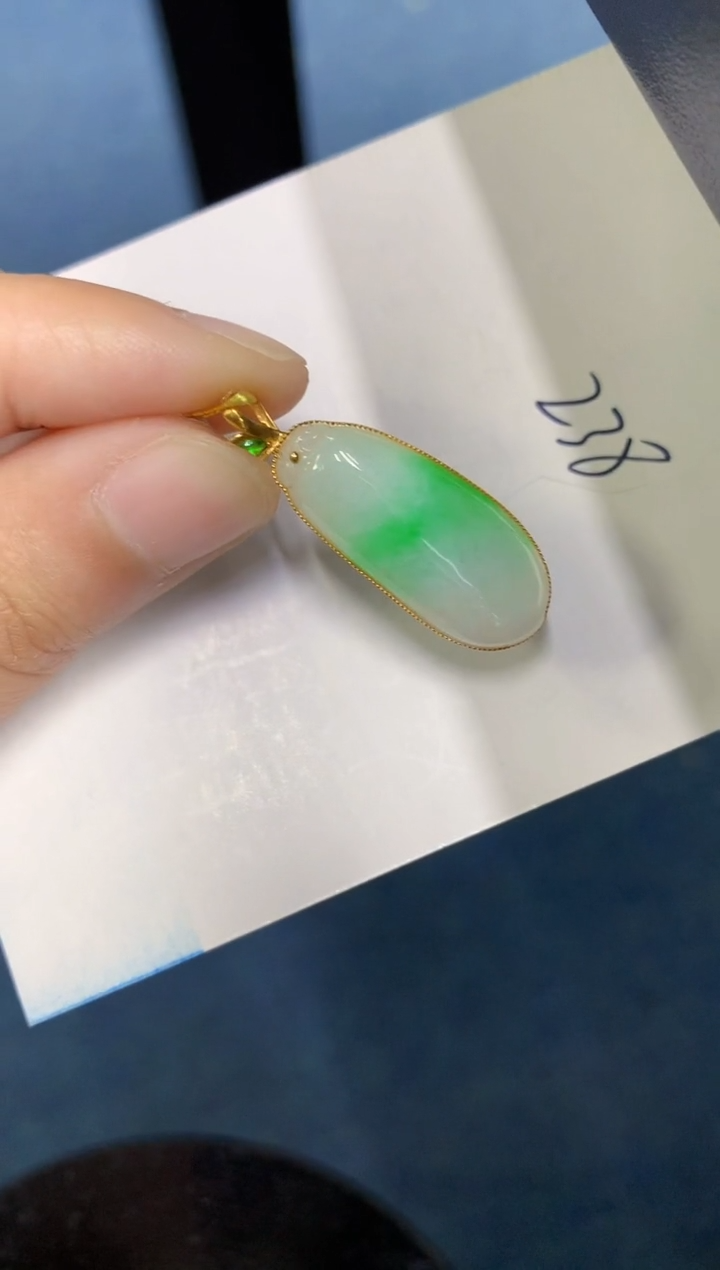 【闪购商品】翡翠颈饰18K金镶嵌000000000