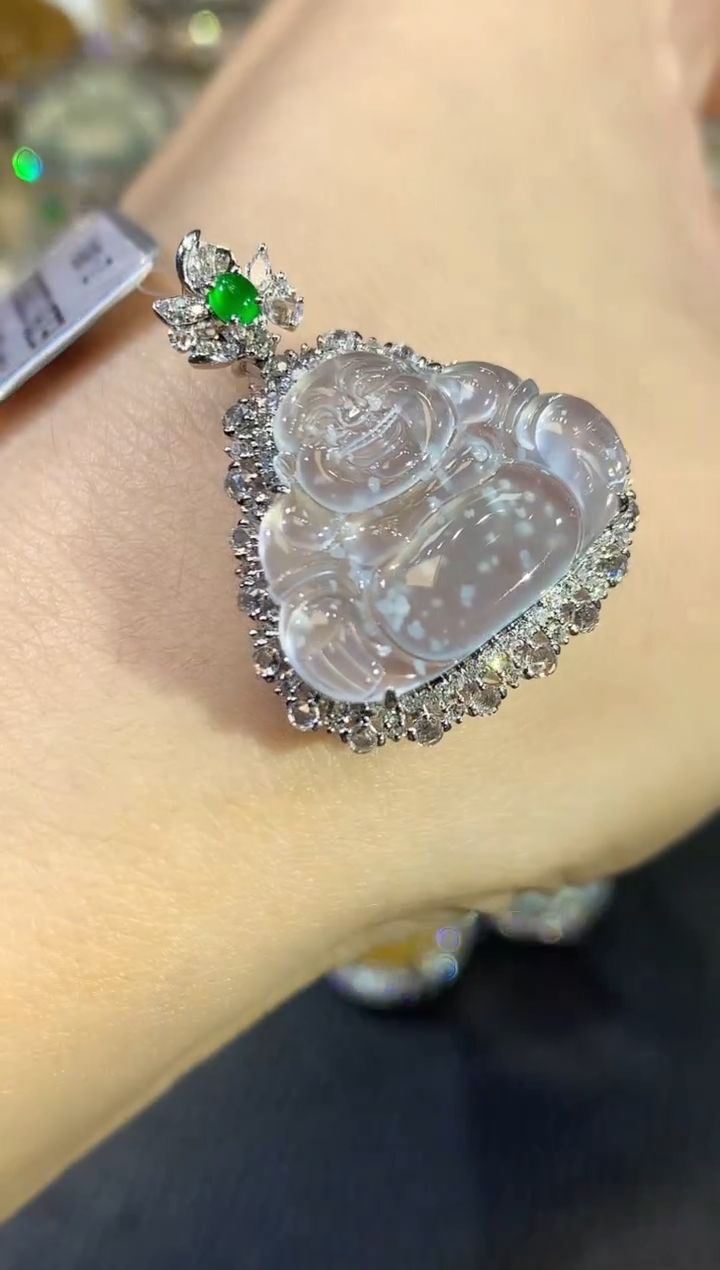 【闪购商品】翡翠吊坠(不含链)18K金镶嵌D15