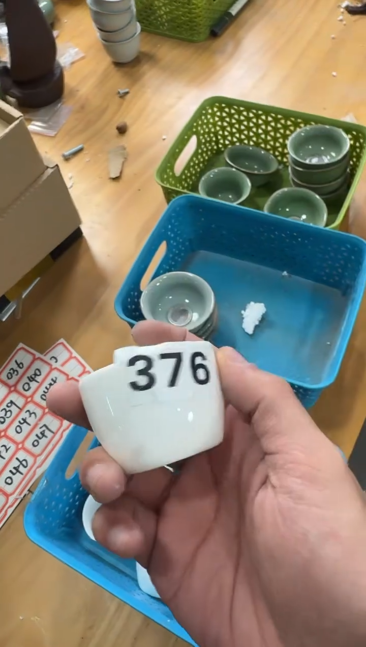 【376】白瓷小杯7个装