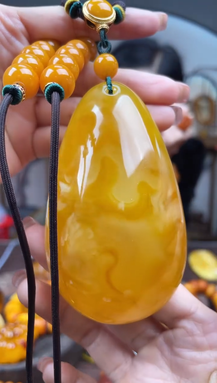 【闪购商品】琥珀裸石未镶嵌首饰 假1赔4（多样性发货1件