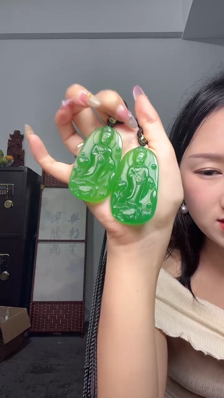 玛瑙/玉髓颈饰未镶嵌6781满绿观音带绳多样性发一个