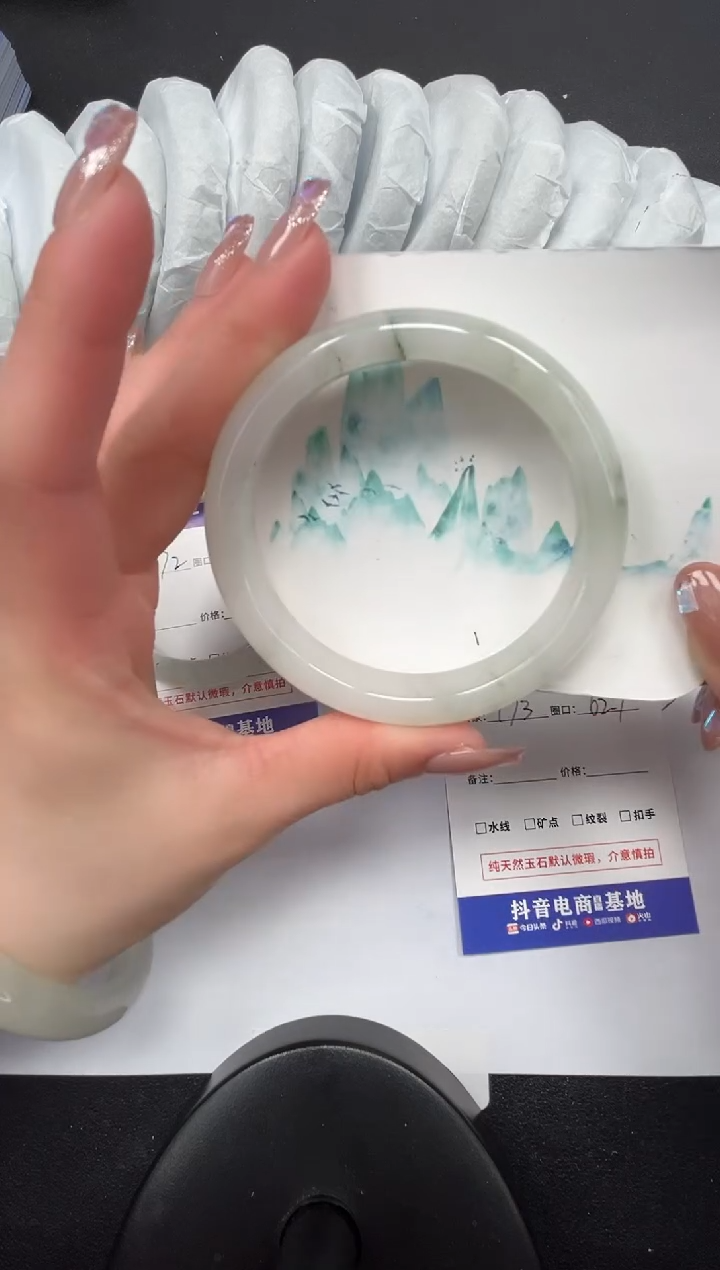 【闪购商品】石英质玉手镯未镶嵌173-62.7