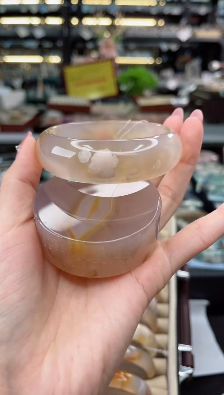 【闪购商品】石英质玉手镯未镶嵌60圈口（赠品镯心）3600267