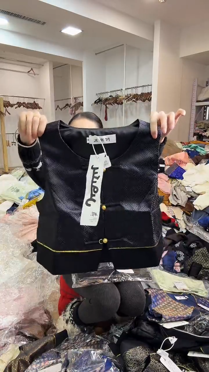 M码       90-105斤  马甲