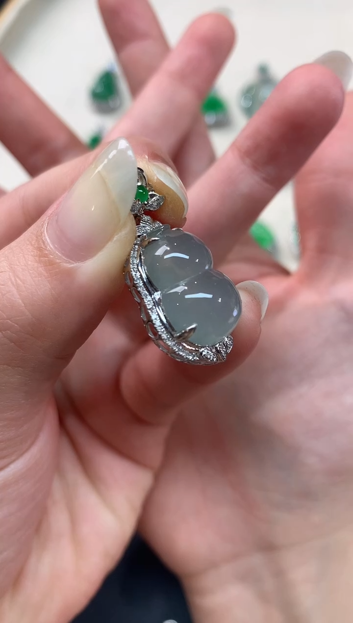 【闪购商品】翡翠吊坠(不含链)18K金镶嵌A243|4800