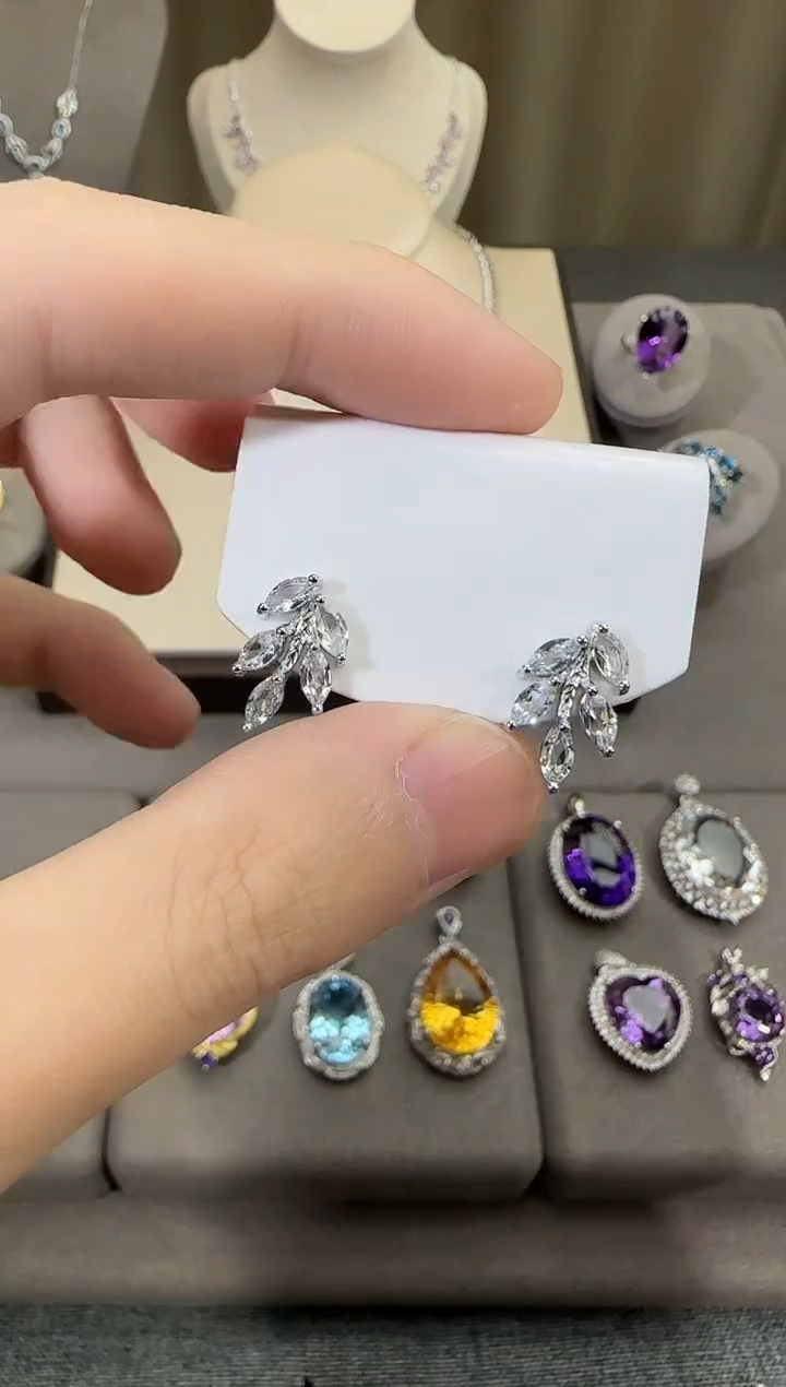 银S925镶嵌耳坠海蓝宝石3*4mm耳钉设计款