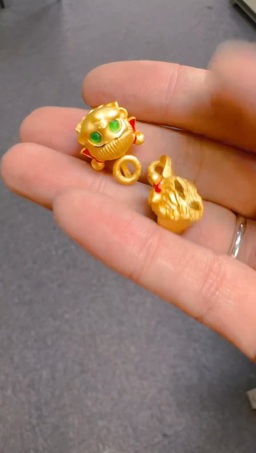 【闪购商品】翡翠吊坠(赠链)银S925镶嵌天然A货翡翠+发其一