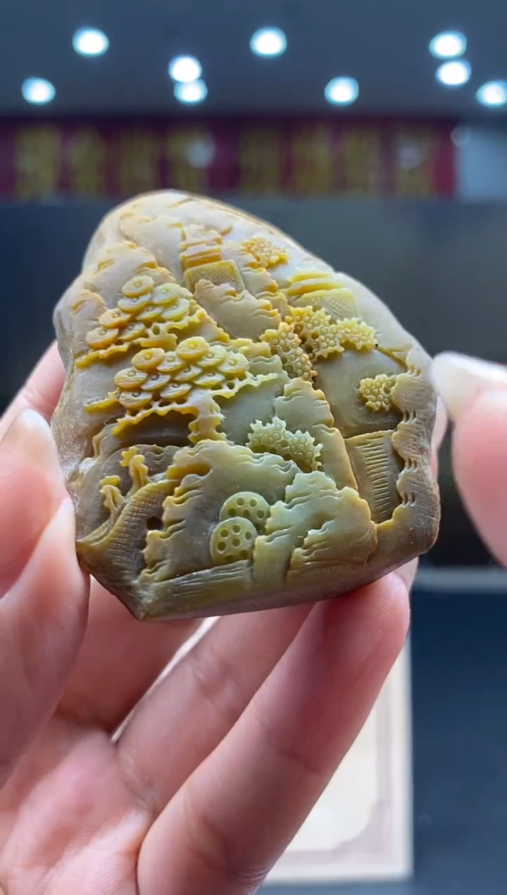 【闪购商品】定制翡翠未镶嵌********110配底座