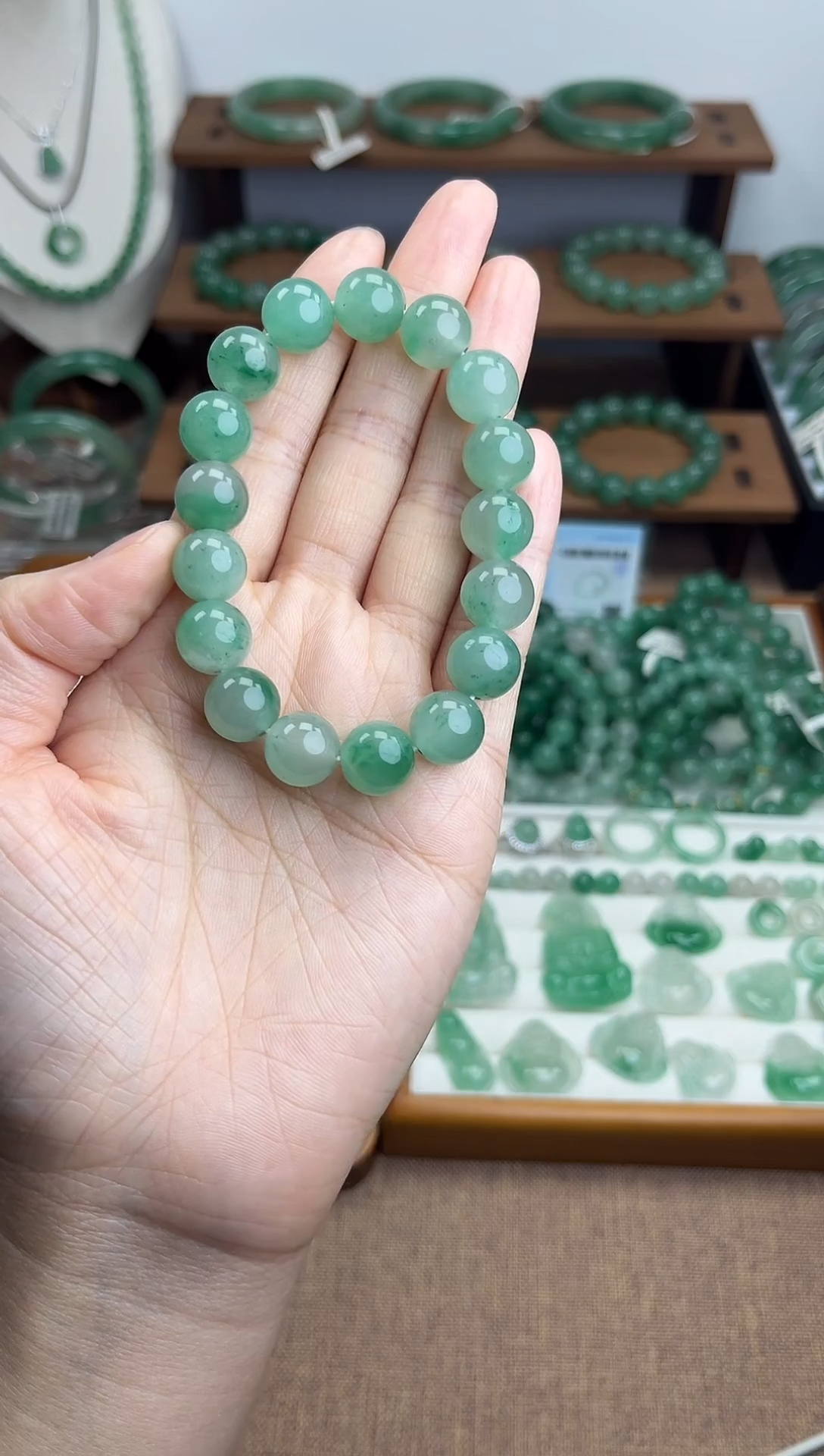 未镶嵌手串石英质玉（非洲翠）卡12