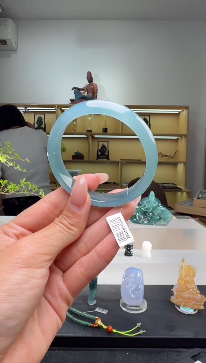 未镶嵌手镯翡翠55圈