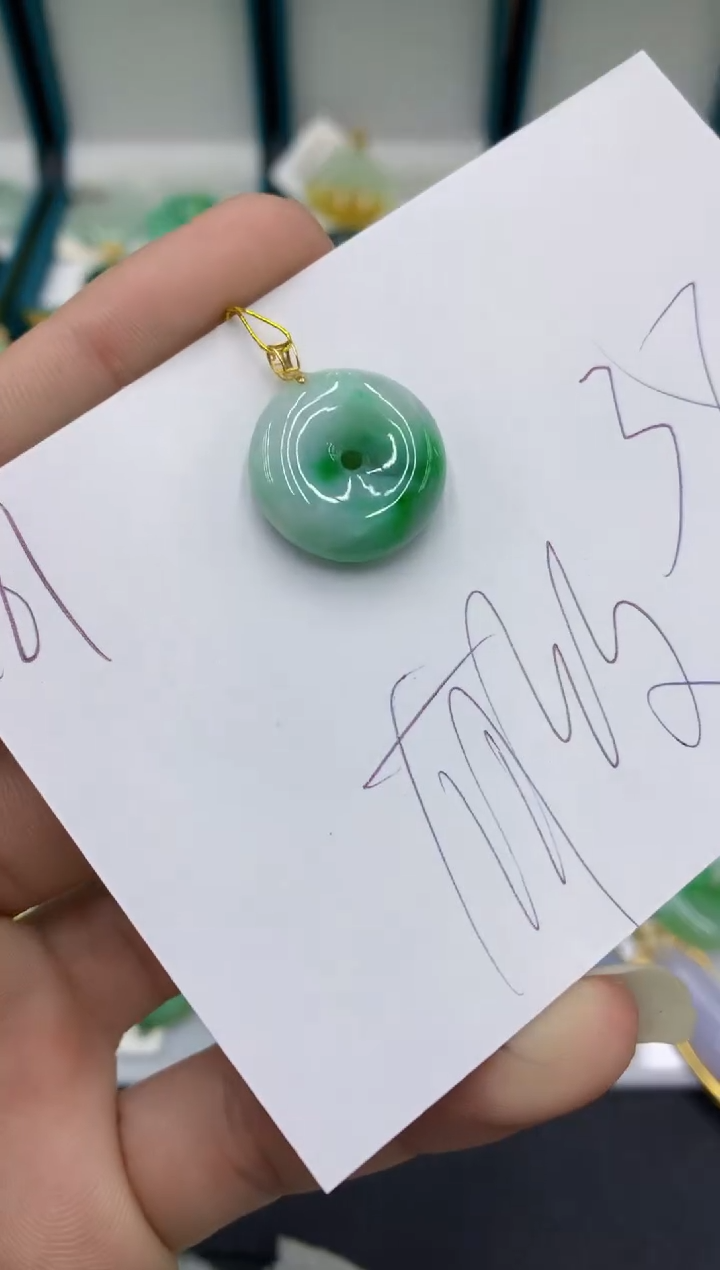 【闪购商品】翡翠颈饰18K金镶嵌翡翠