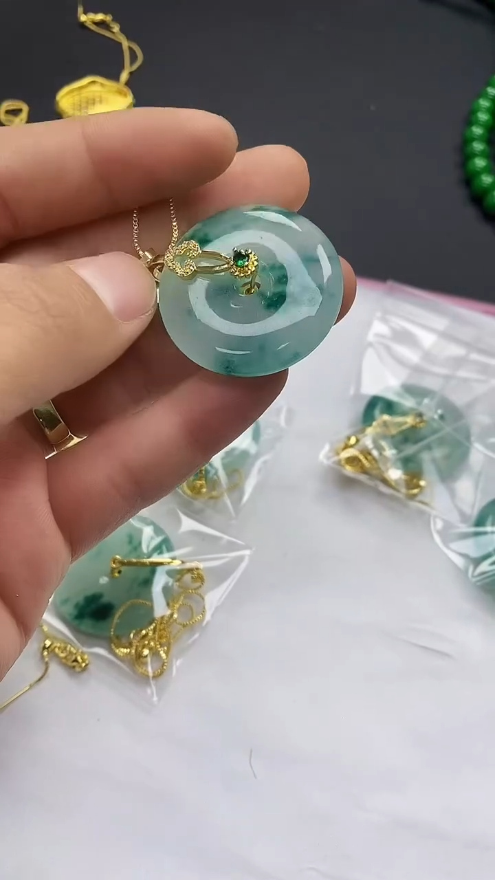 吊坠(赠链)14K金镶嵌翡翠D27