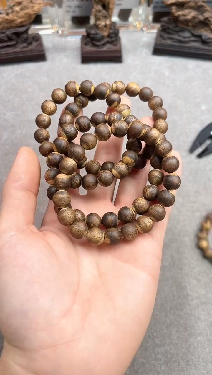 【闪购商品】沉香手串21号乌身圆叶多样性发货1条