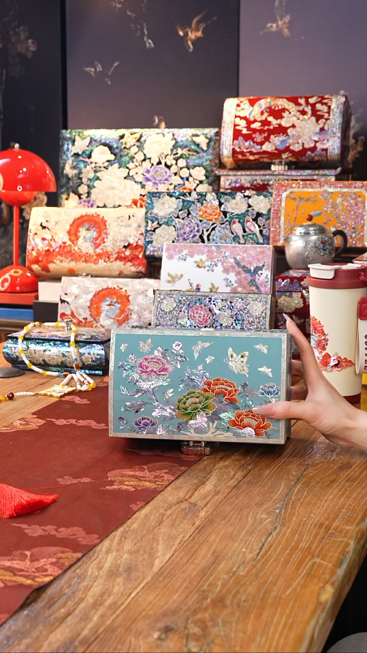 【闪购商品】瓷片螺钿工艺香椿木首饰盒