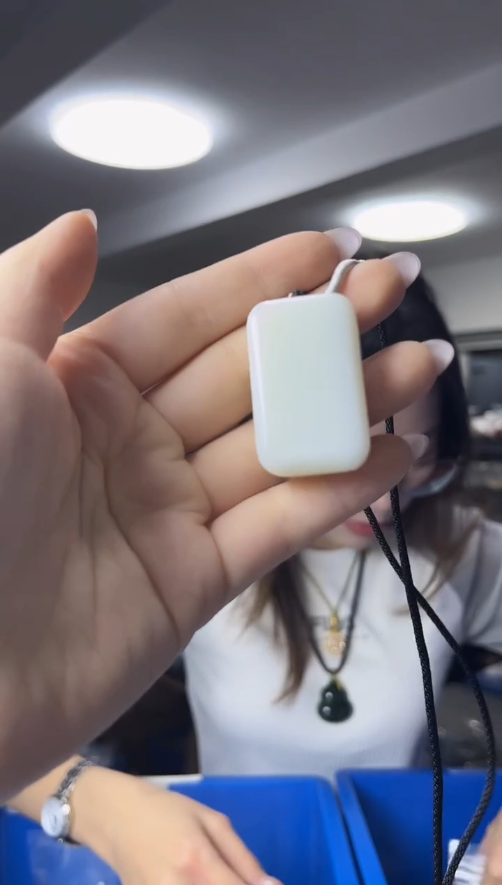 颈饰未镶嵌和田玉（多样性发一件）