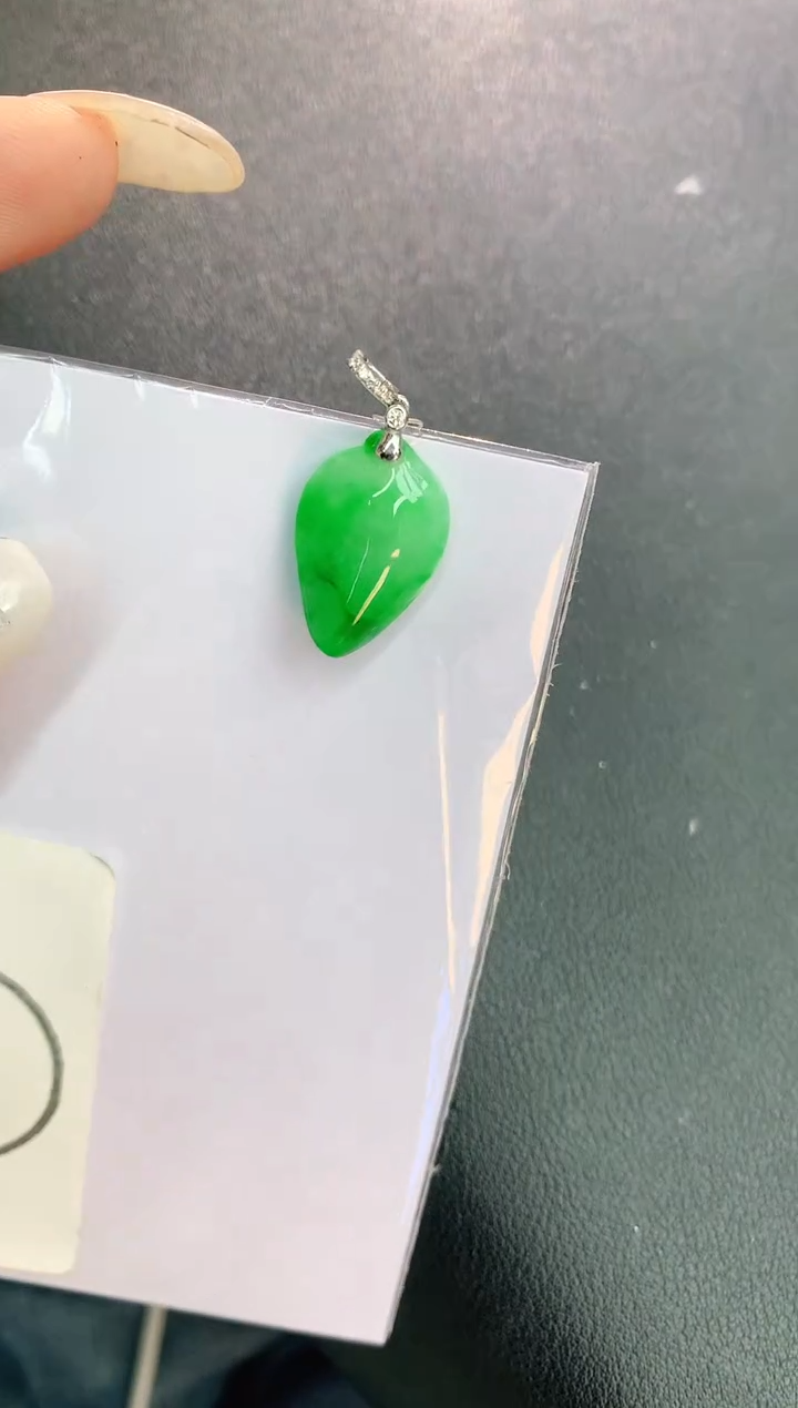 翡翠18K金镶嵌颈饰赠礼盒证书 珍珍