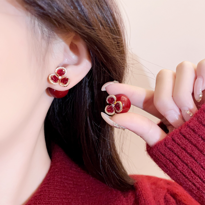 合金仿珍珠耳饰 红色花朵耳环女2025新款高级感耳钉独特漂亮耳饰