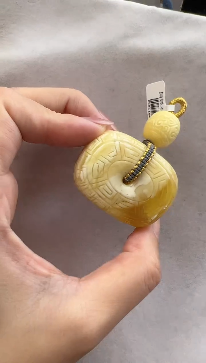 【闪购商品】琥珀裸石未镶嵌10112110-吊坠