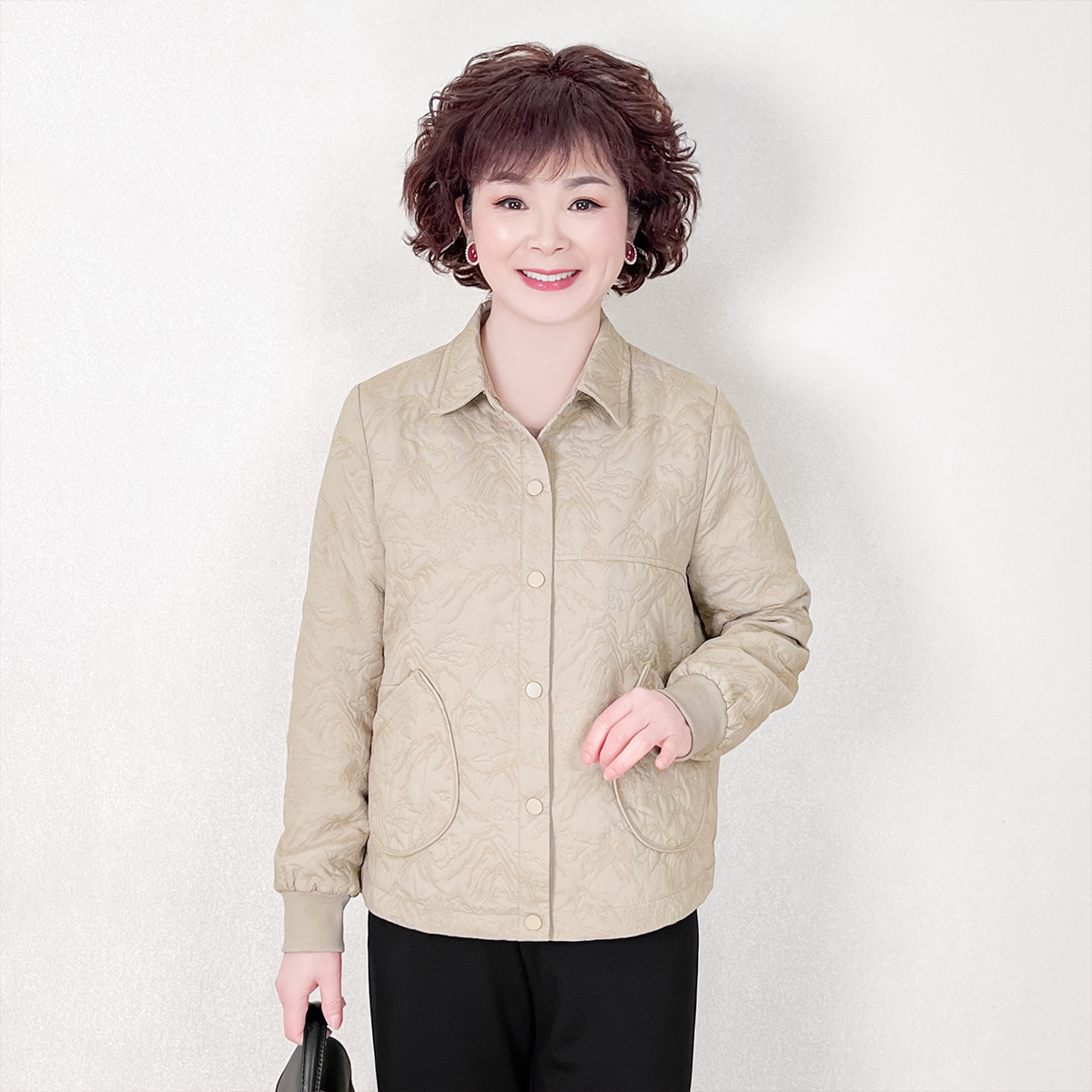 妈妈秋装2025中年新款外套洋气中老年女春秋季夹克大码长袖上衣