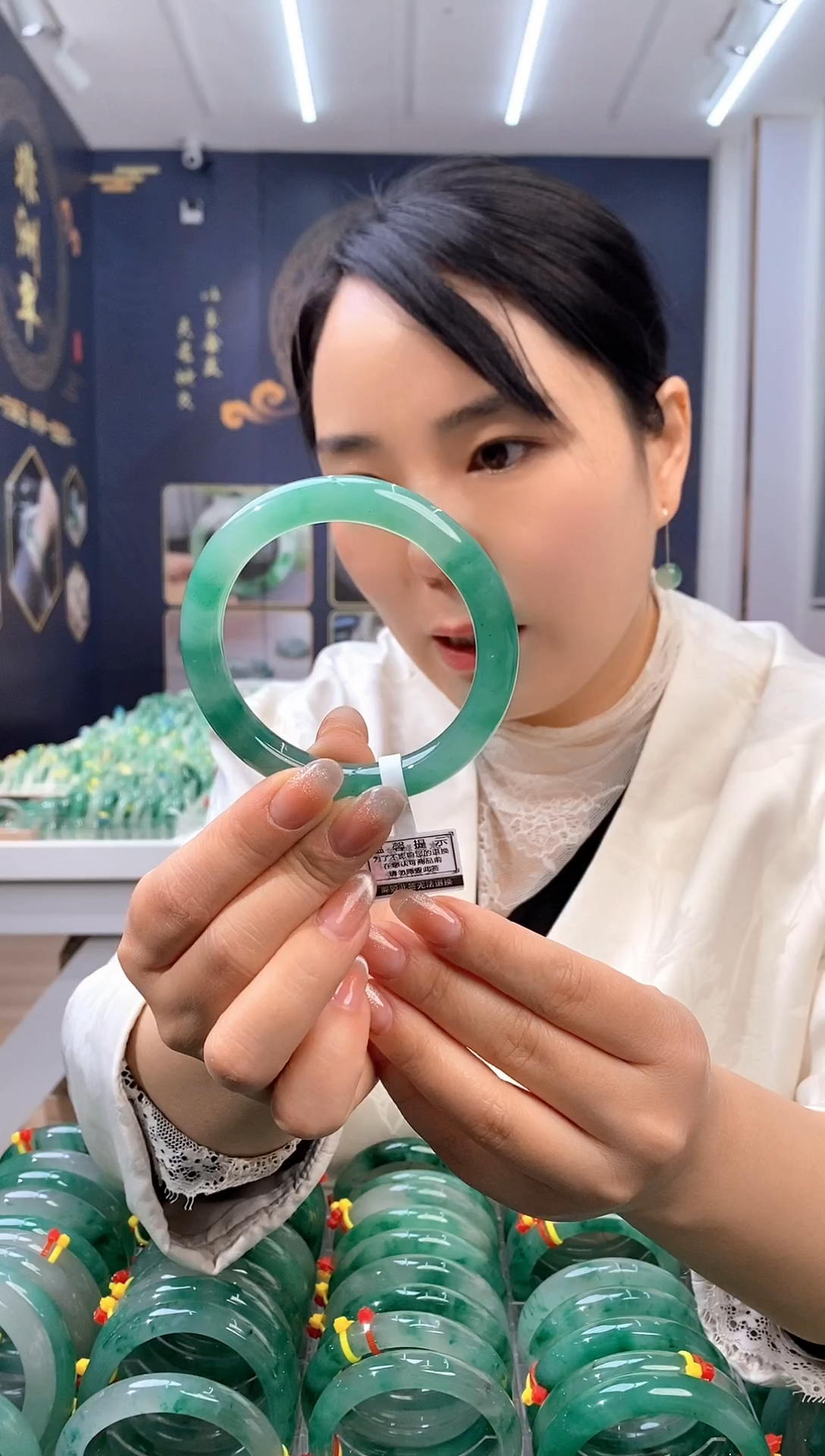 【闪购商品】石英质玉手镯未镶嵌天然非洲翠高冰手镯16