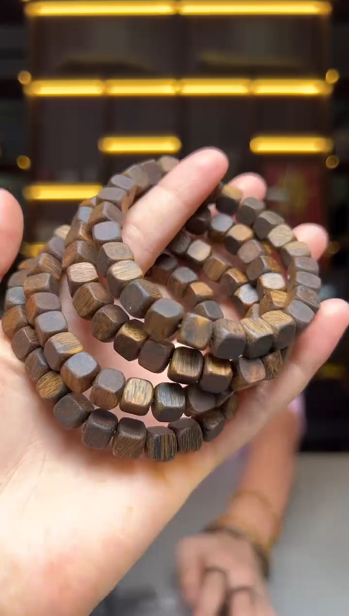 沉香碎屑沉香799号乌身方糖07单圈配碎屑香粉多样性发一7