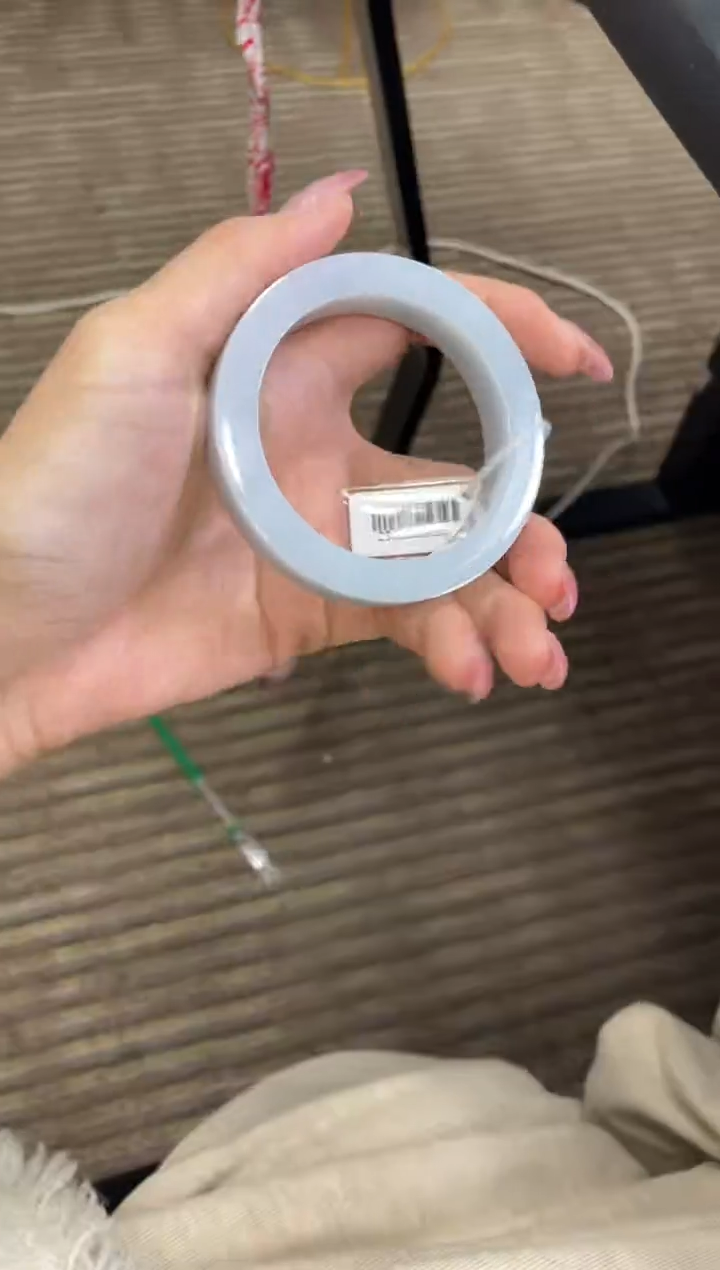 未镶嵌手镯定制翡翠半****乐手镯