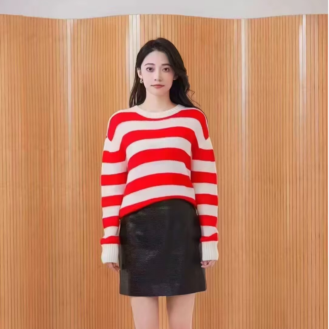 条纹套头宽松毛衫