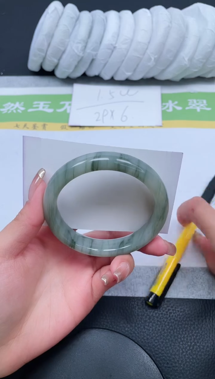 【闪购商品】石英质玉手镯未镶嵌A163-60.6