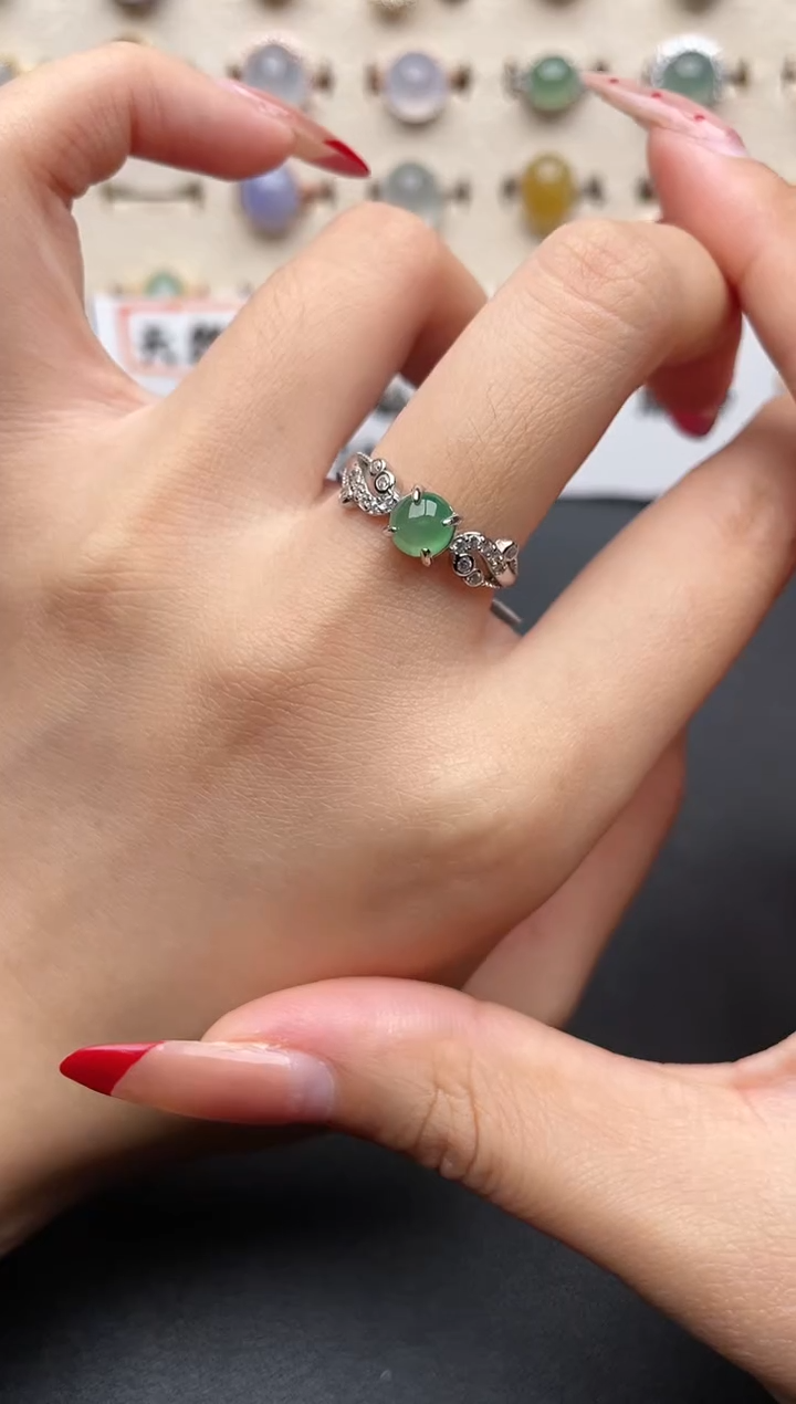 【闪购商品】翡翠戒指银S925镶嵌一物一证一礼盒