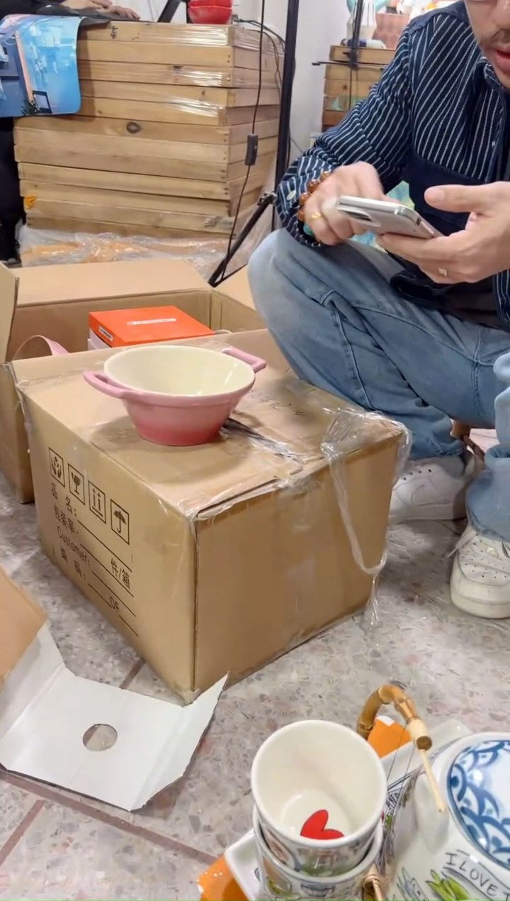 【闪购商品】碟双耳碗------------粉色