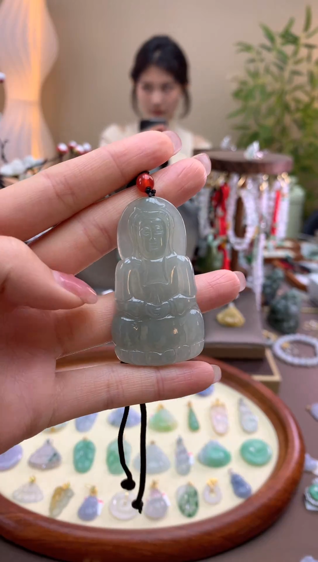 【闪购商品】翡翠颈饰未镶嵌观音